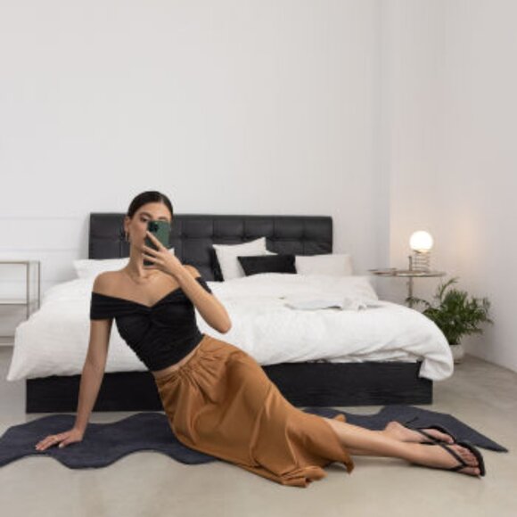 EFFORTLESS ELEGANCE SILKY MIDI SKIRT - Picture 3 of 6